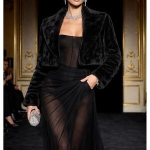 BlankNYC Women's Black Faux Fur Cropped Jacket Small NWT